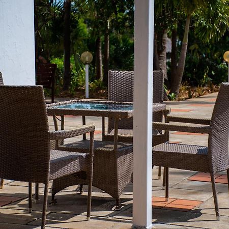 Mombasa Beach Hotel Экстерьер фото