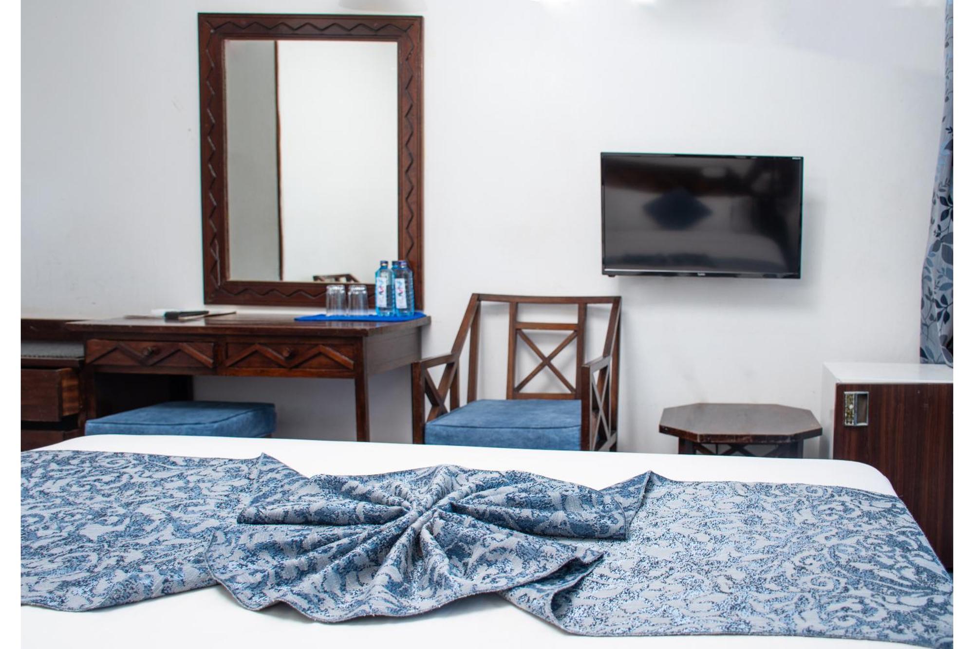 Mombasa Beach Hotel Экстерьер фото