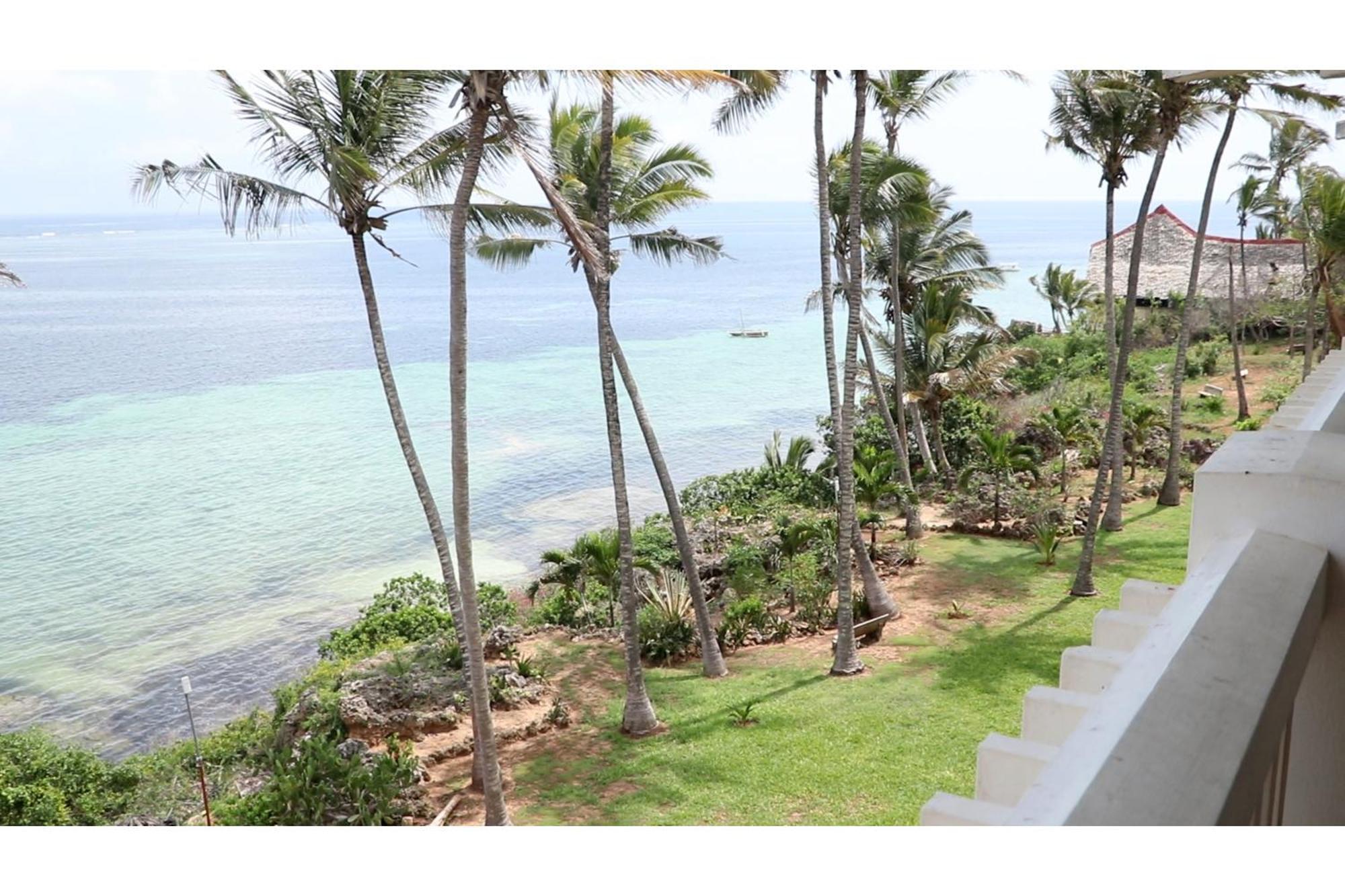 Mombasa Beach Hotel Экстерьер фото