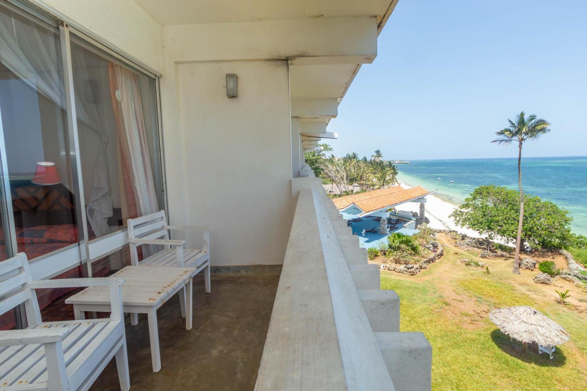 Mombasa Beach Hotel Экстерьер фото