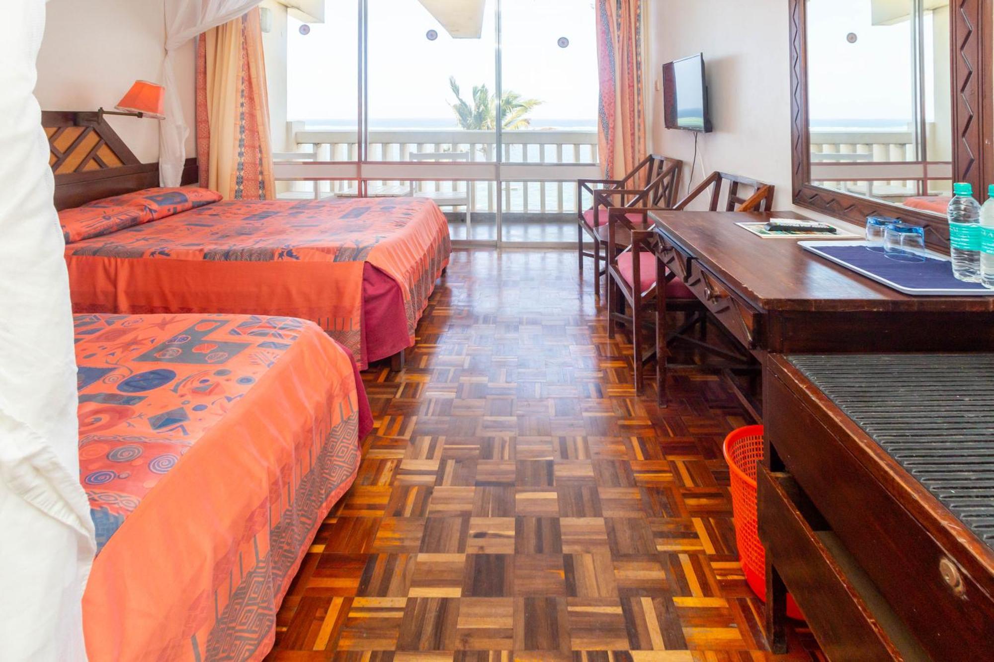 Mombasa Beach Hotel Экстерьер фото