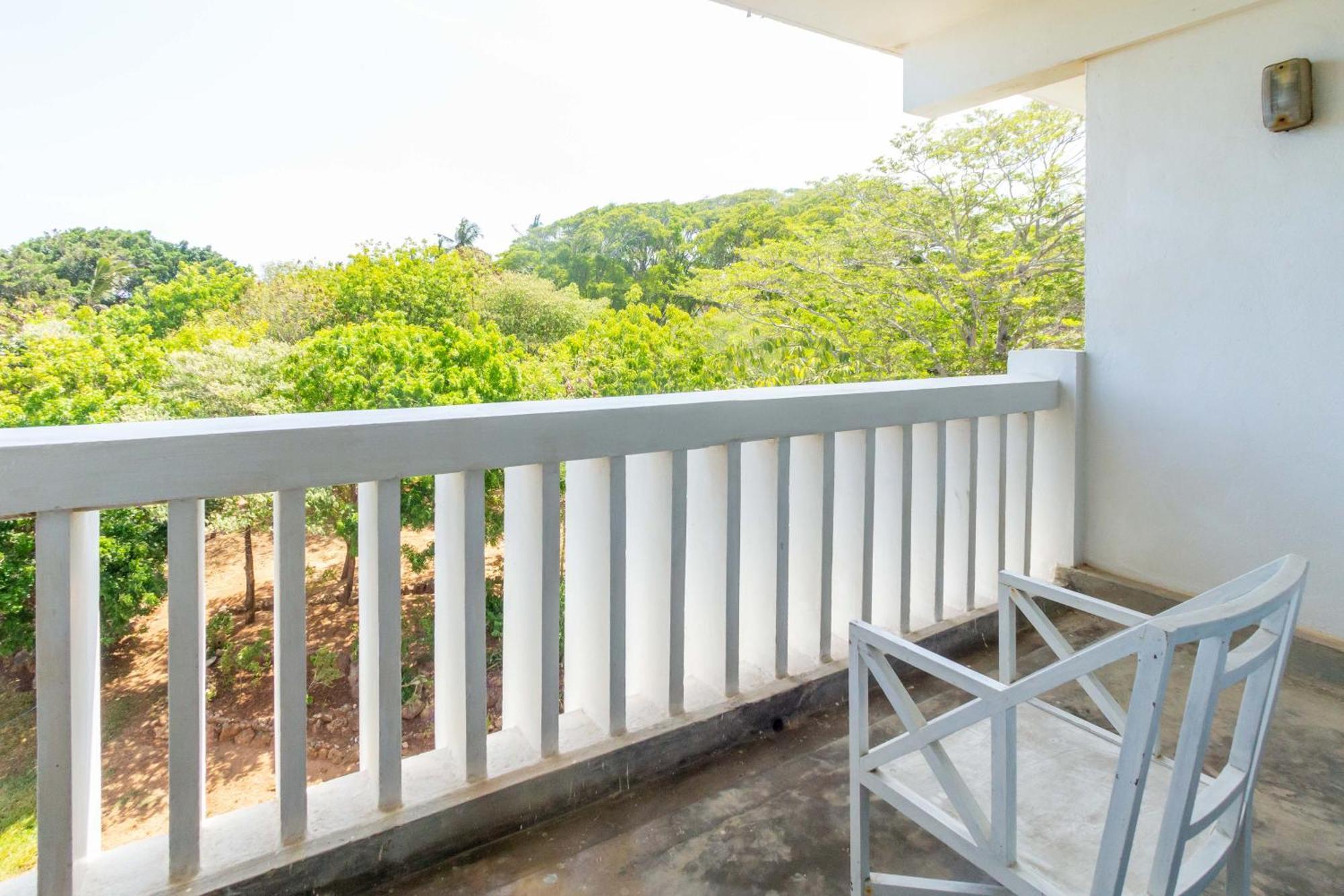Mombasa Beach Hotel Экстерьер фото