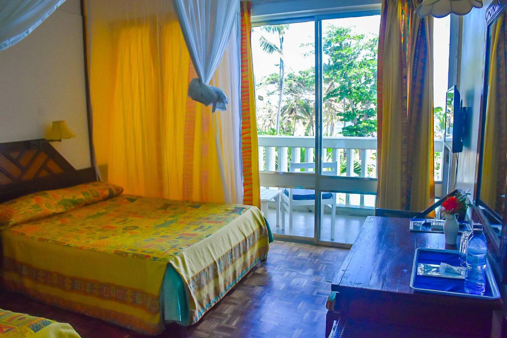 Mombasa Beach Hotel Экстерьер фото